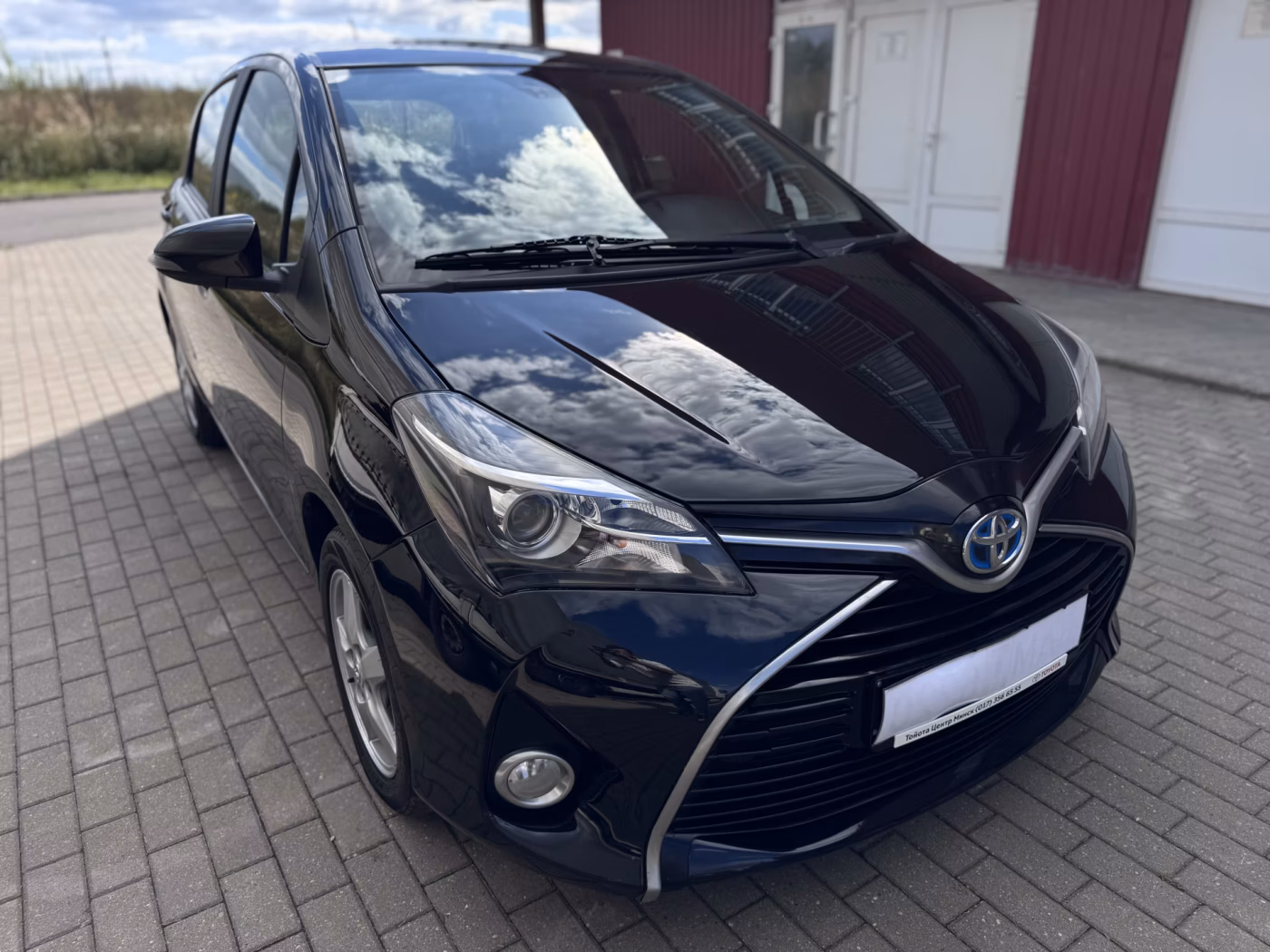 Toyota Yaris фото 21