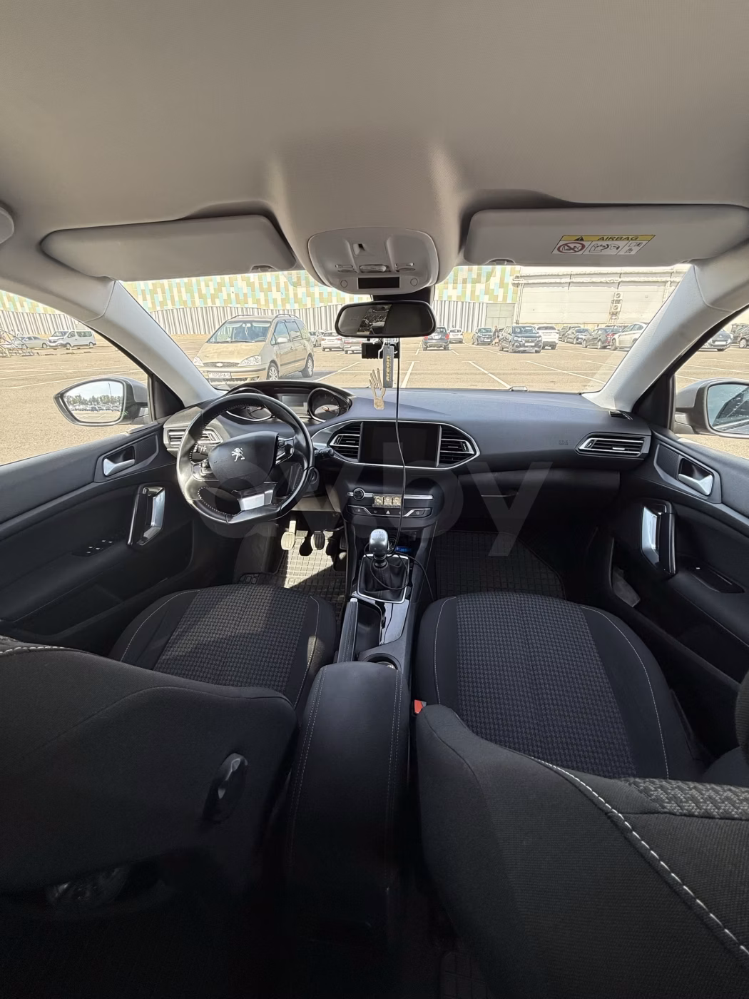 Peugeot 308 фото 5