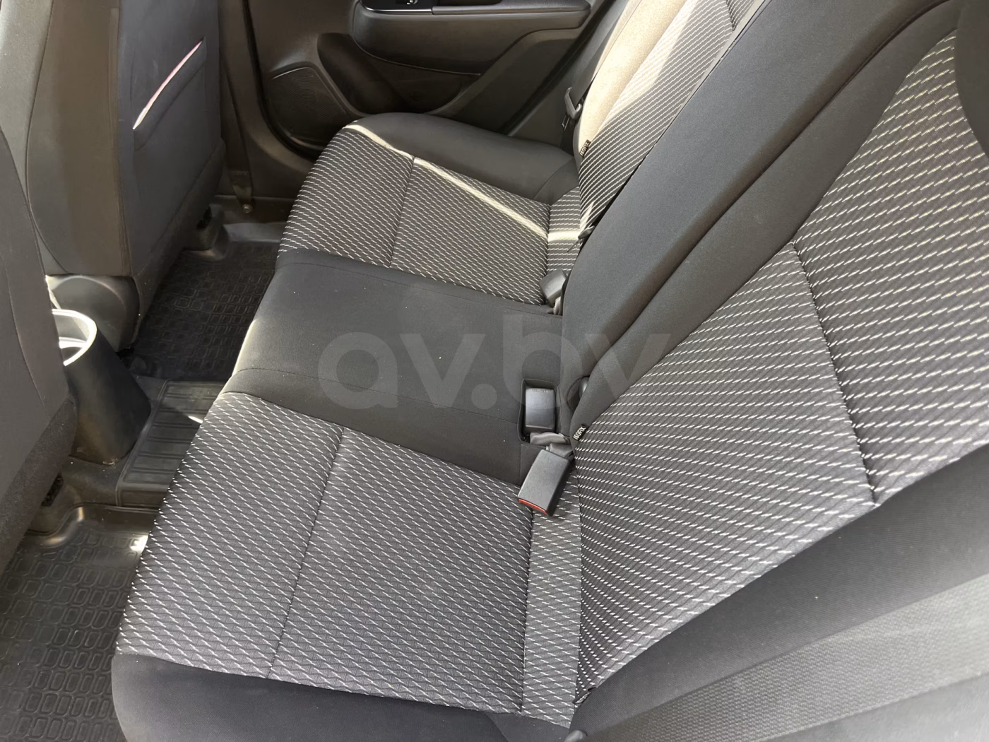 Kia Rio X (X-Line) фото 6