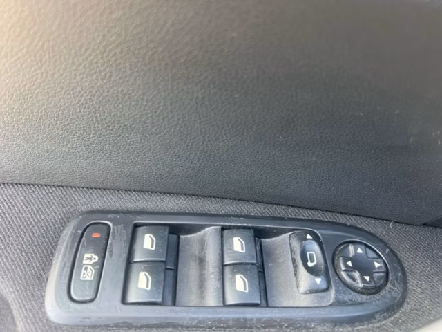 Peugeot 308 фото 14