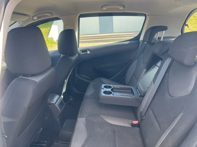 Peugeot 308 фото 12