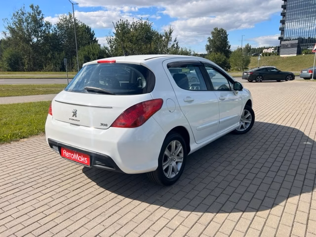 Peugeot 308 фото 5