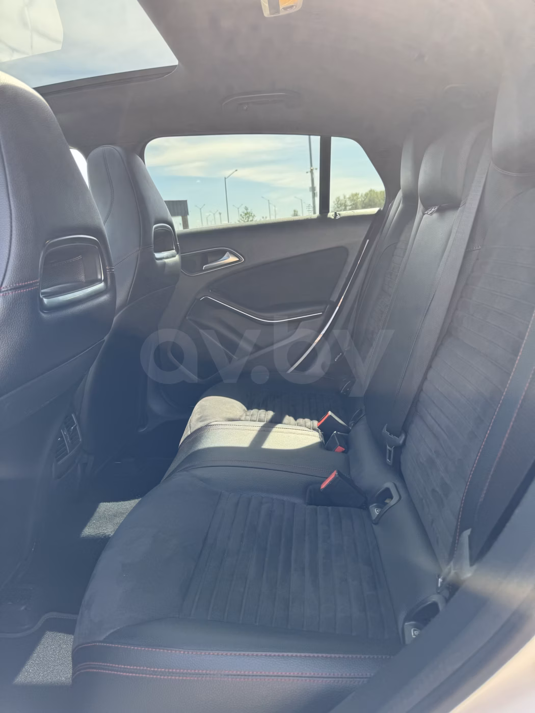 Mercedes-Benz CLA фото 14