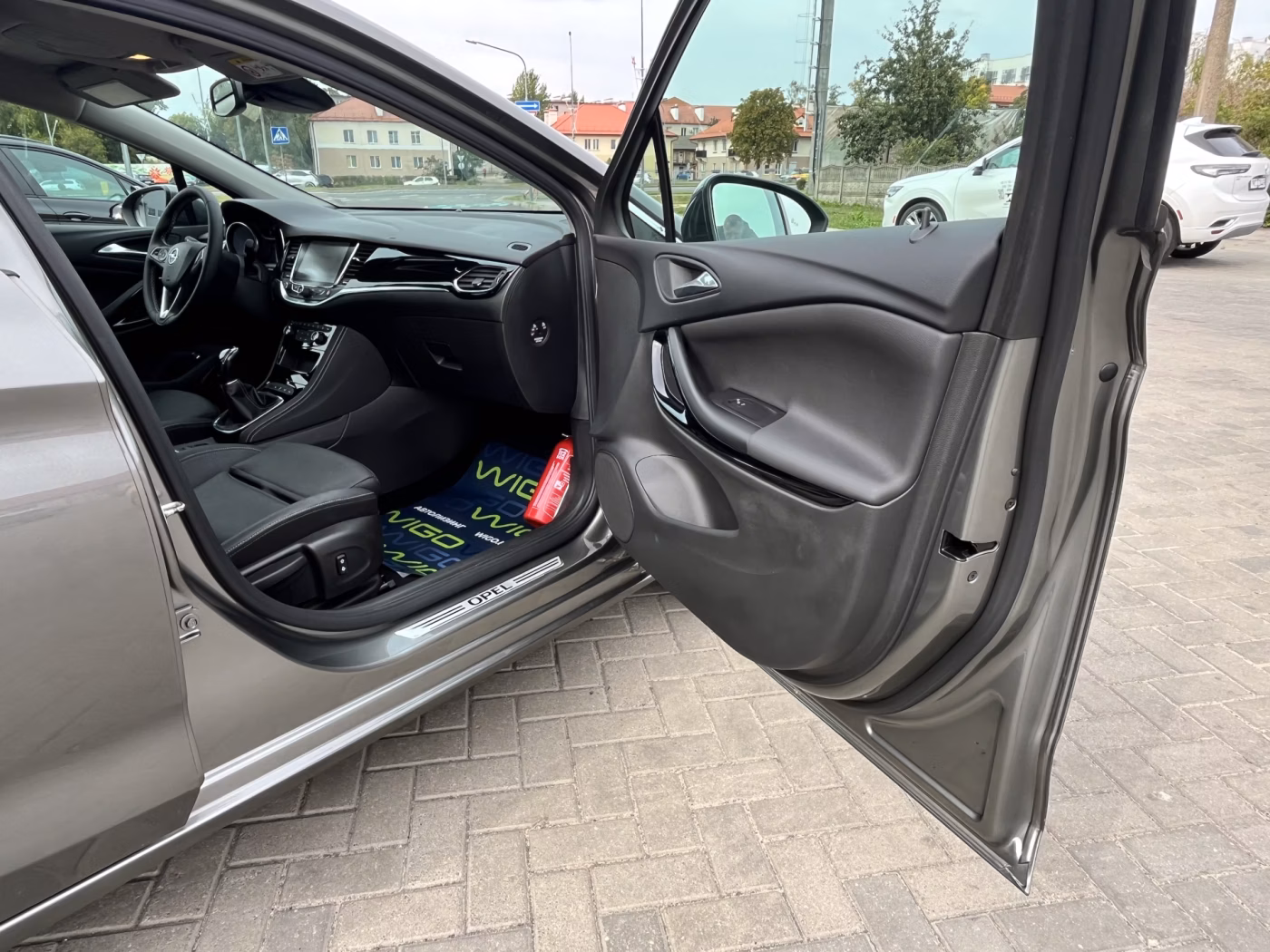 Opel Astra фото 9