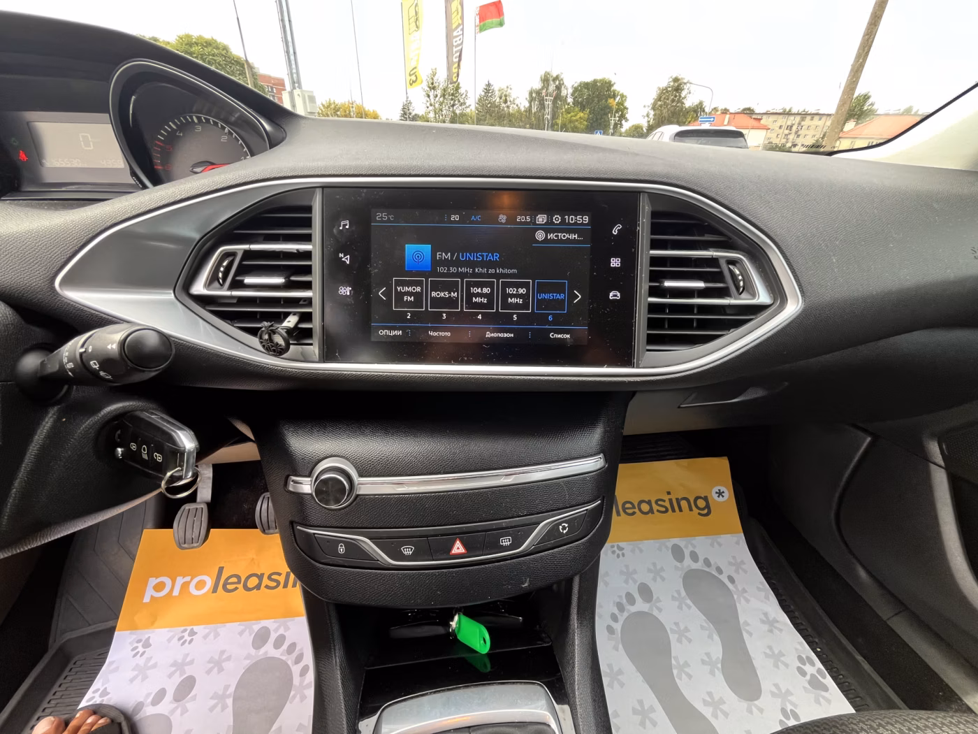 Peugeot 308 фото 22