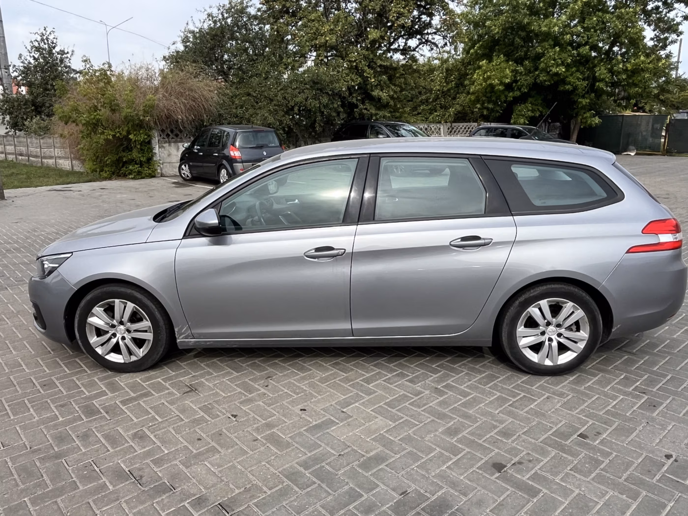 Peugeot 308 фото 2