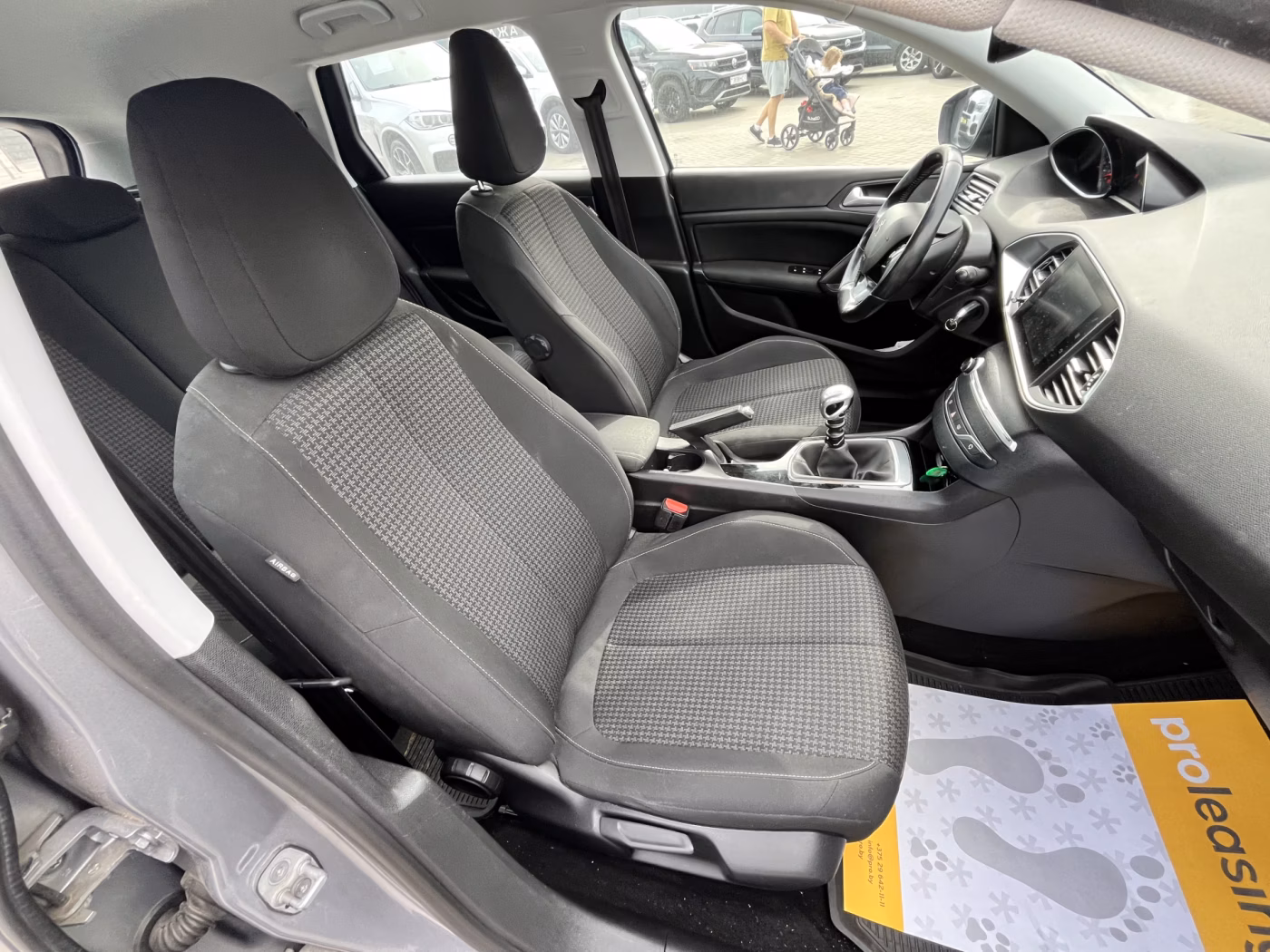 Peugeot 308 фото 13