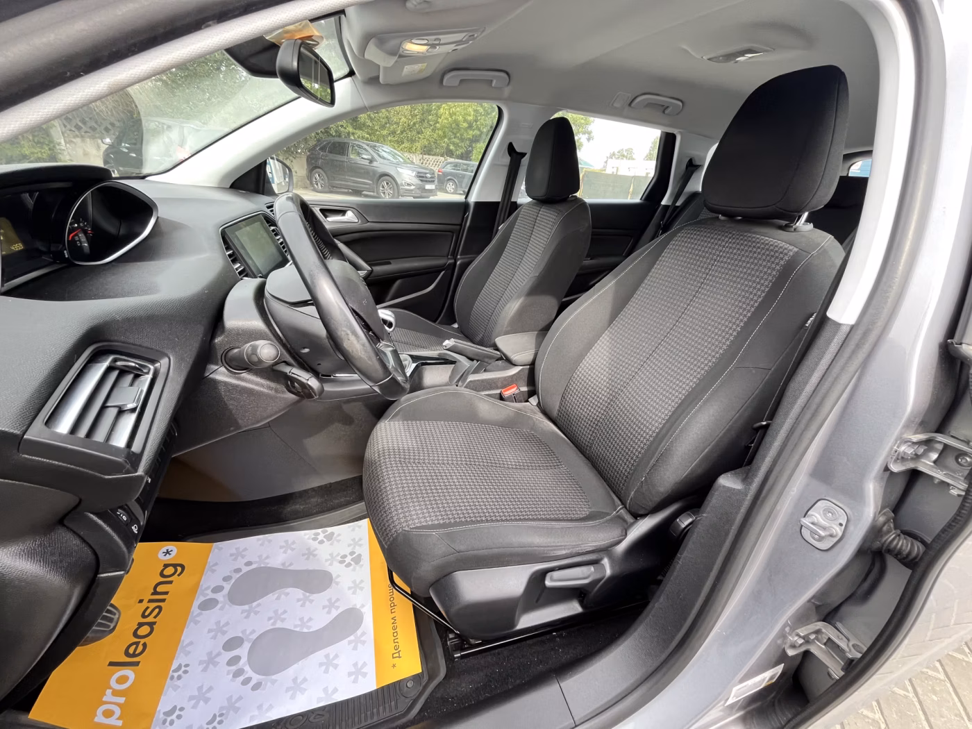 Peugeot 308 фото 17
