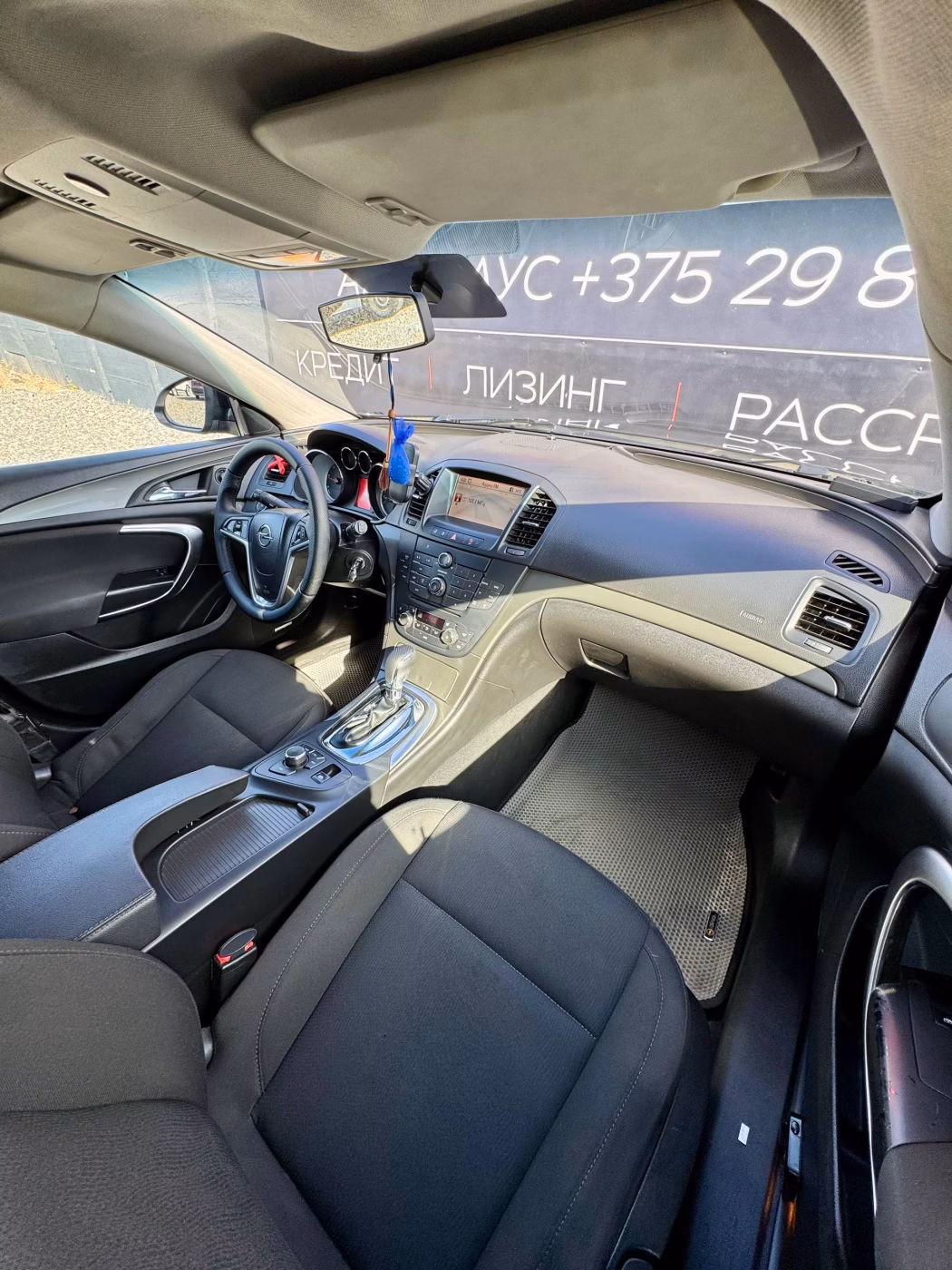 Opel Insignia фото 11