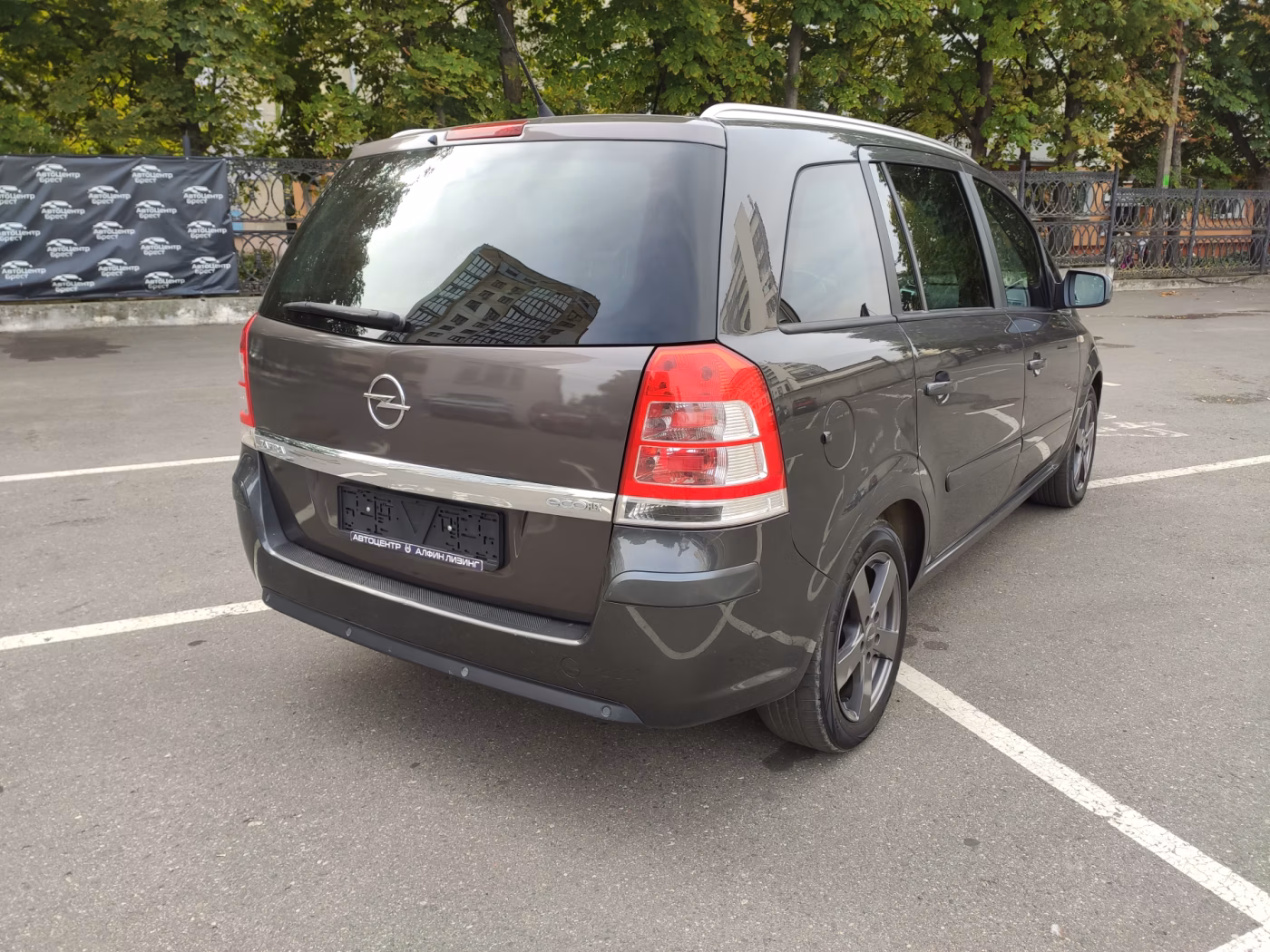 Opel Zafira фото 15