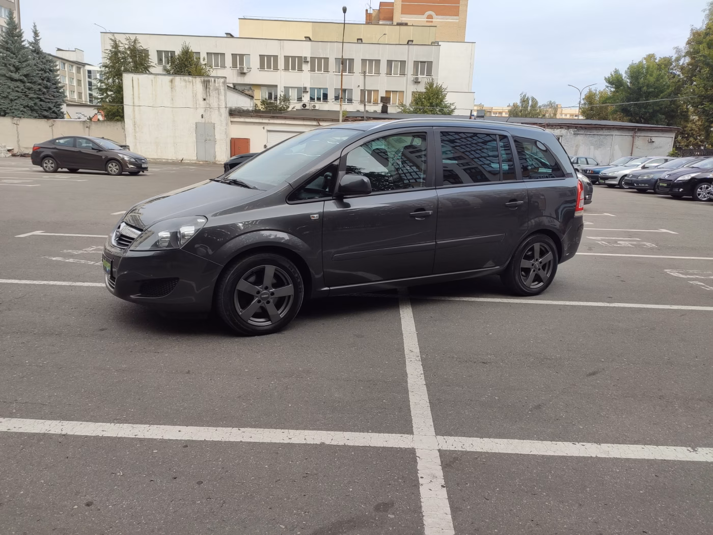 Opel Zafira фото 8