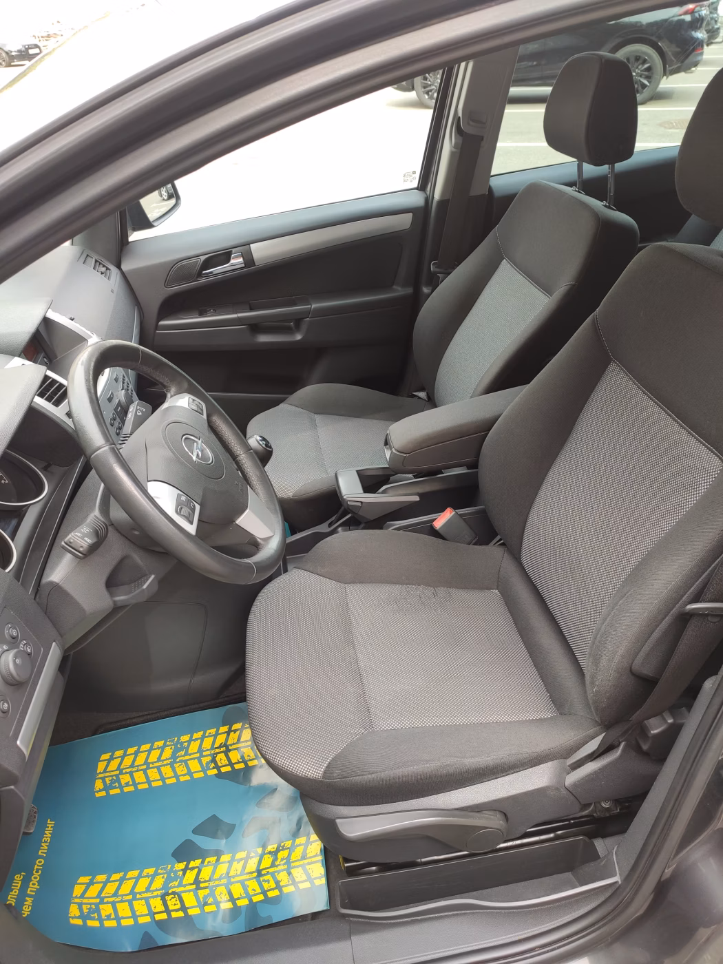 Opel Zafira фото 17