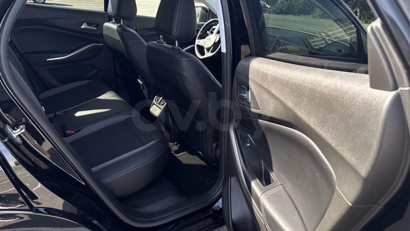 Opel Grandland X фото 21