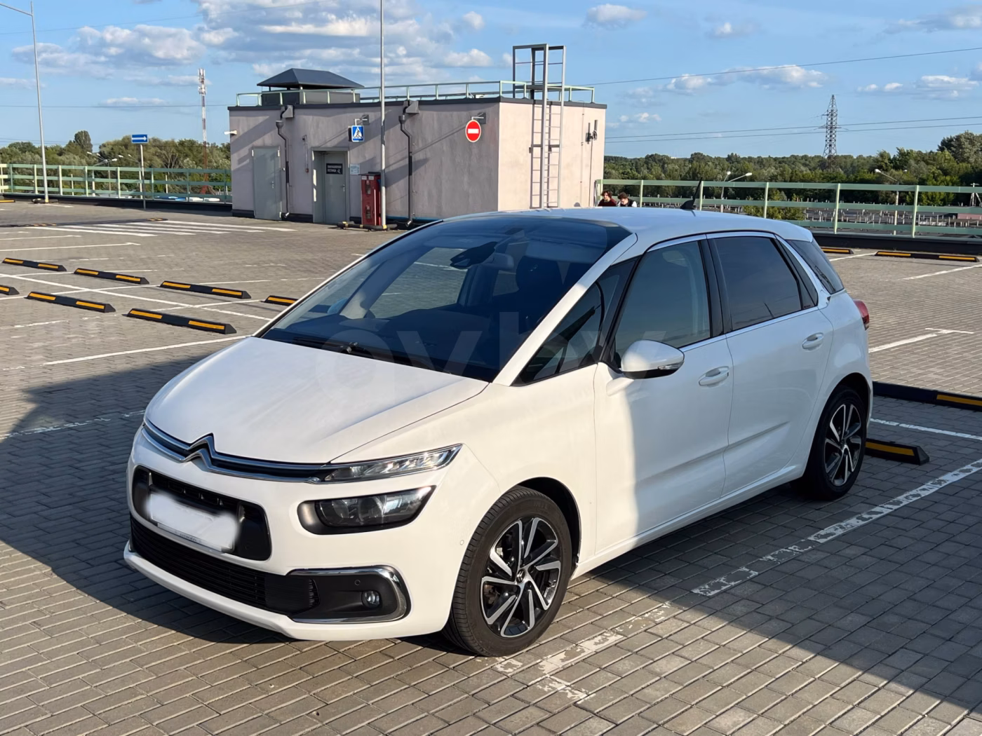 Citroen C4 Spacetourer фото 9
