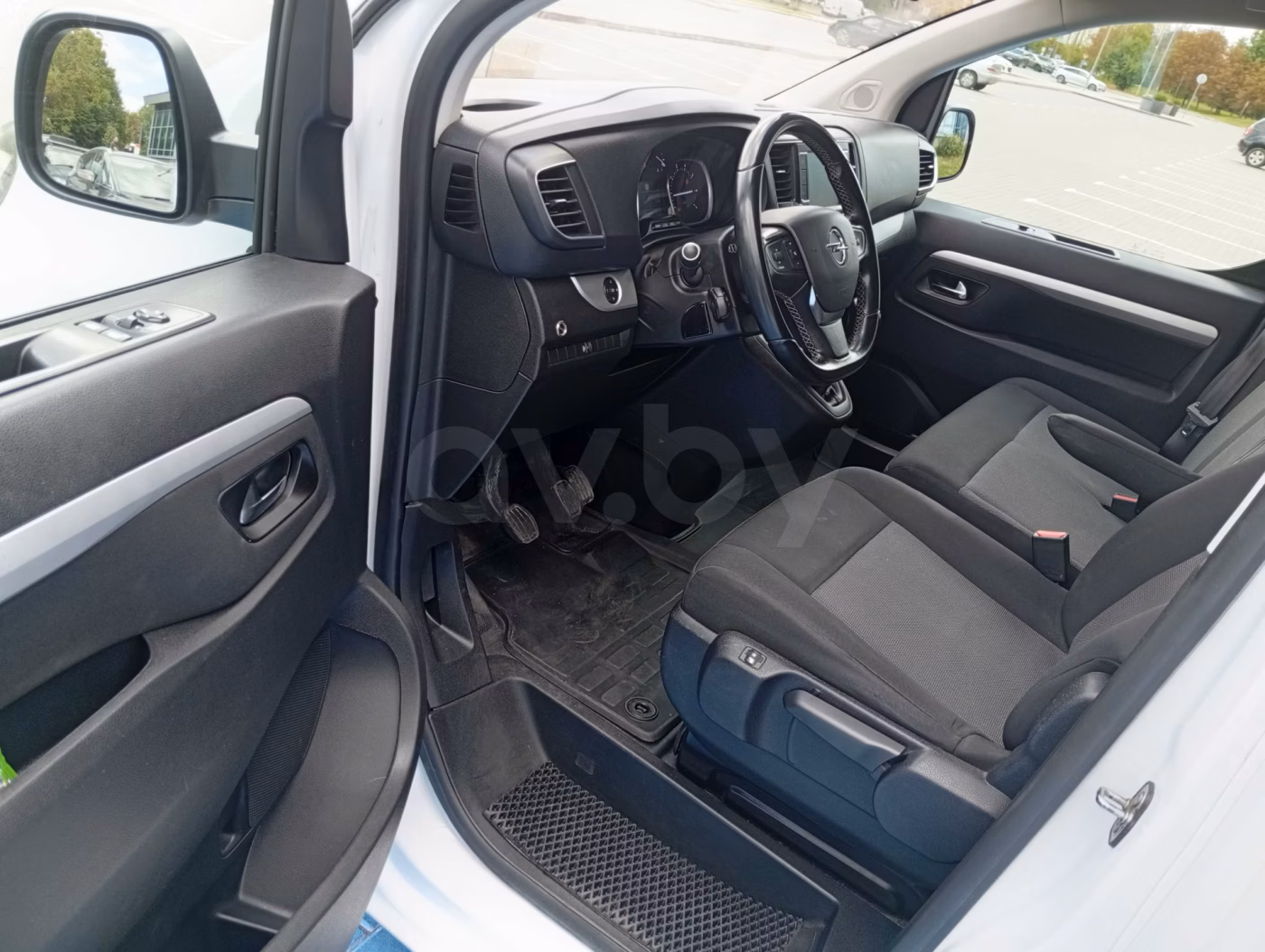 Opel Zafira Life фото 11