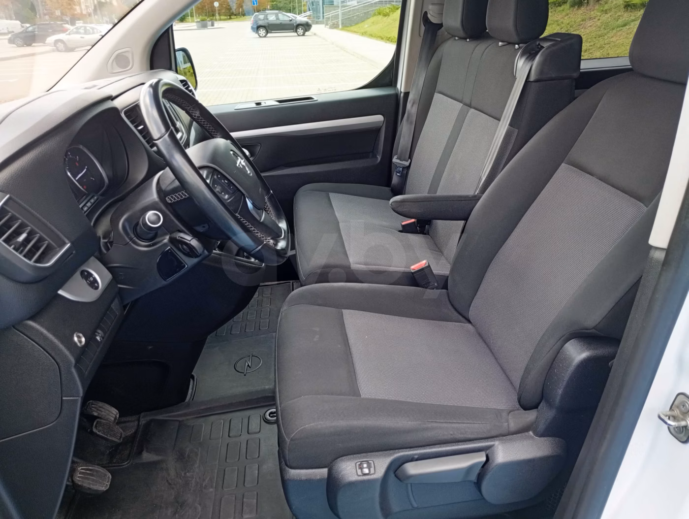 Opel Zafira Life фото 12
