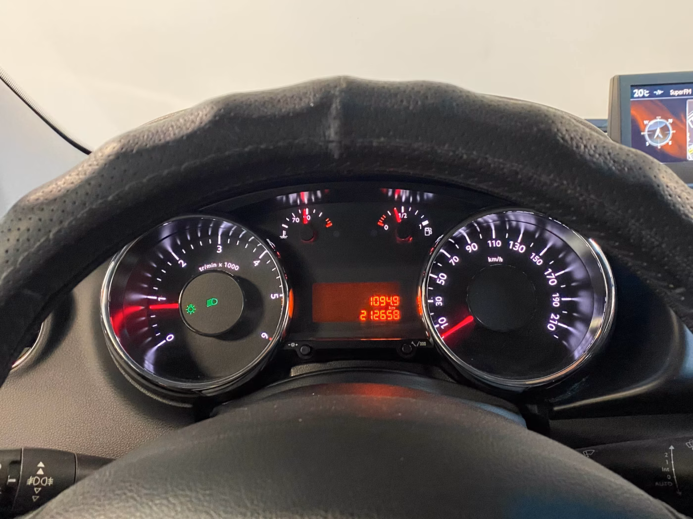 Peugeot 3008 фото 9