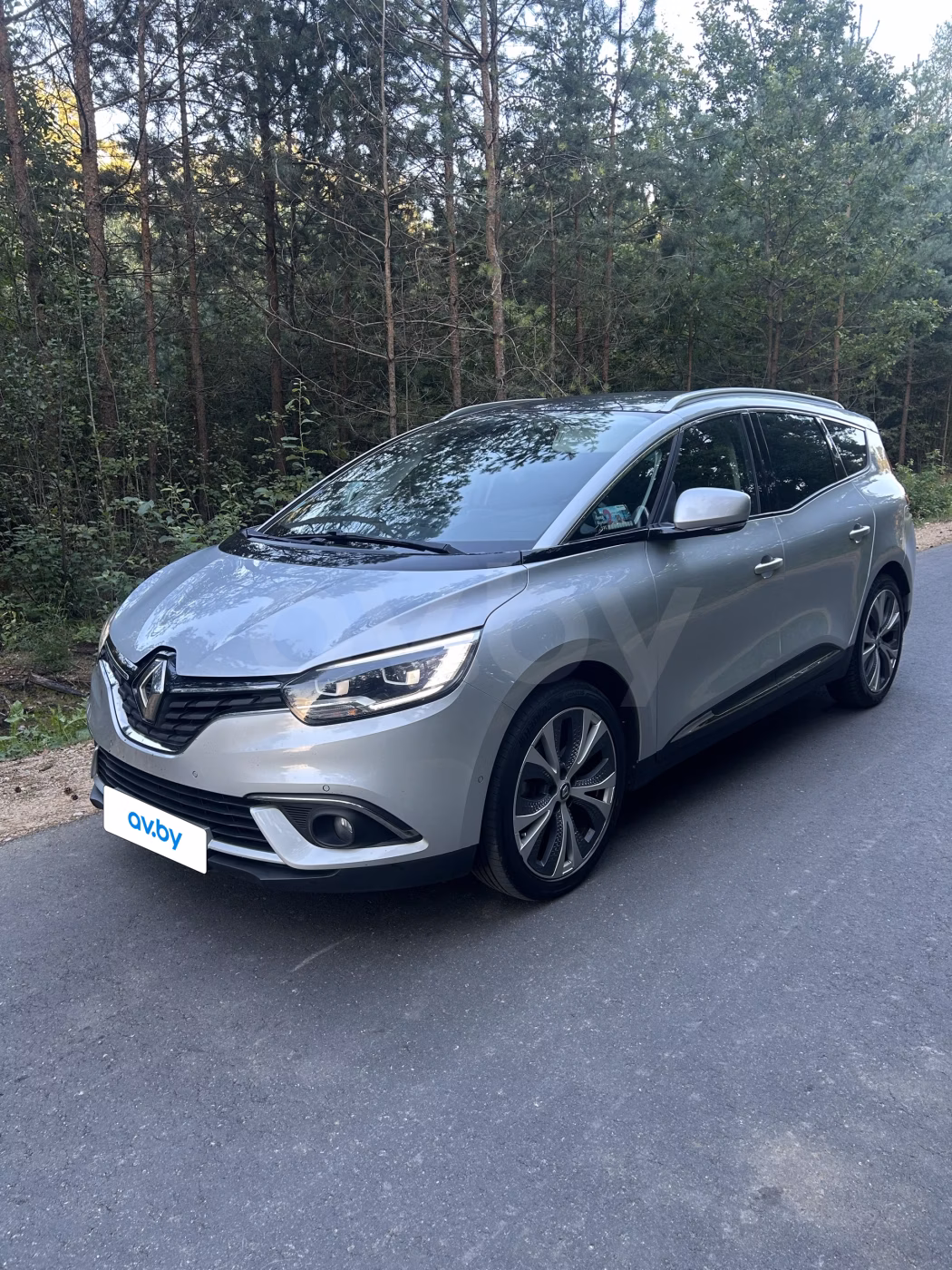 Renault Grand Scenic фото 10