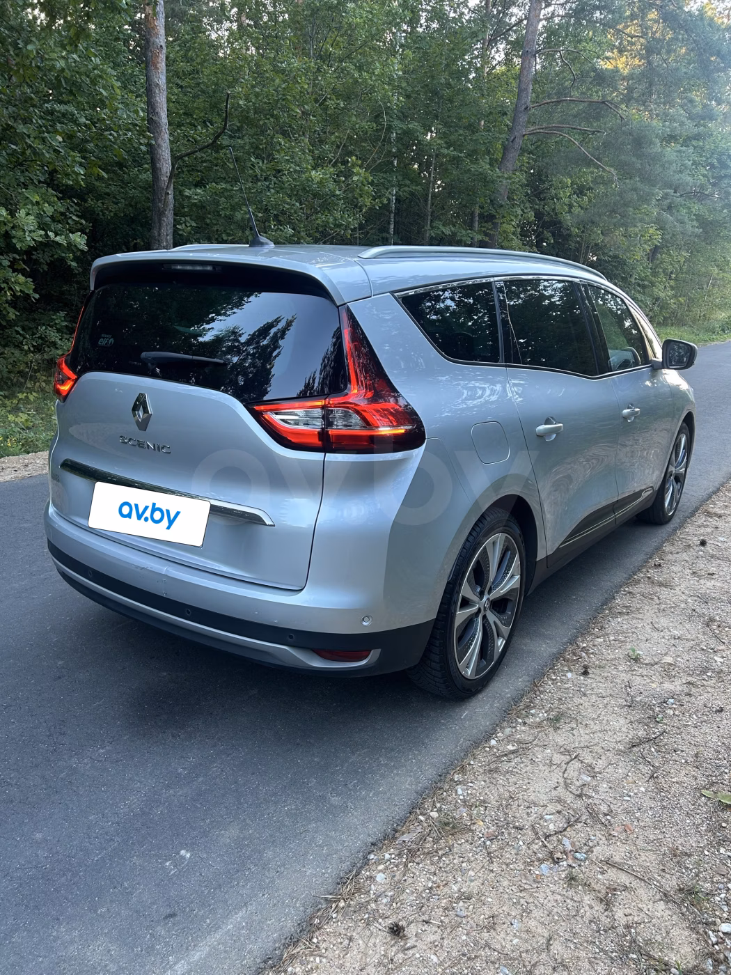 Renault Grand Scenic фото 8