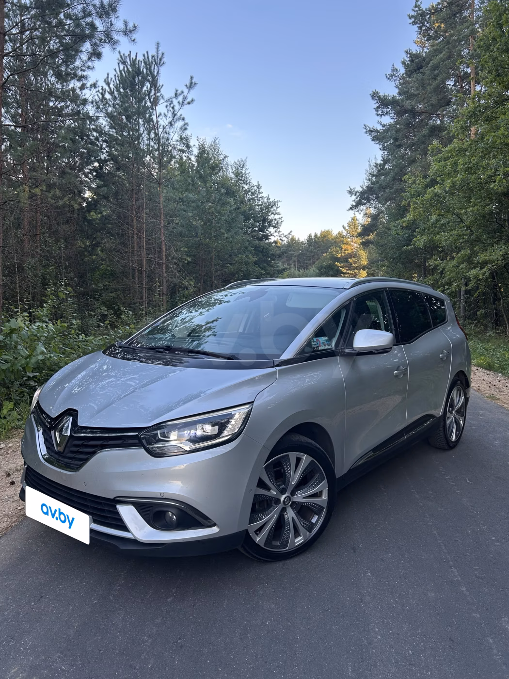 Renault Grand Scenic фото 4