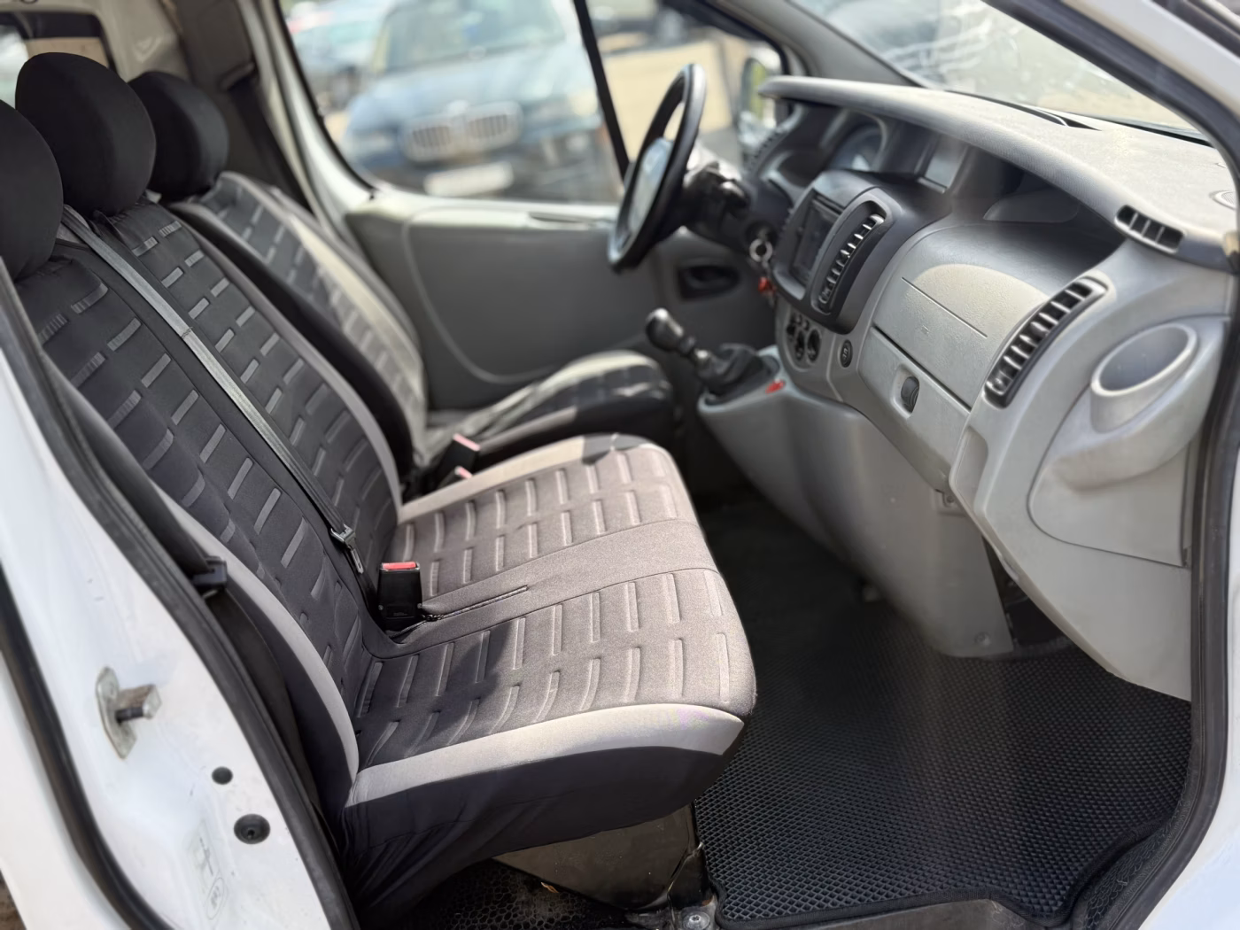 Renault Trafic фото 6