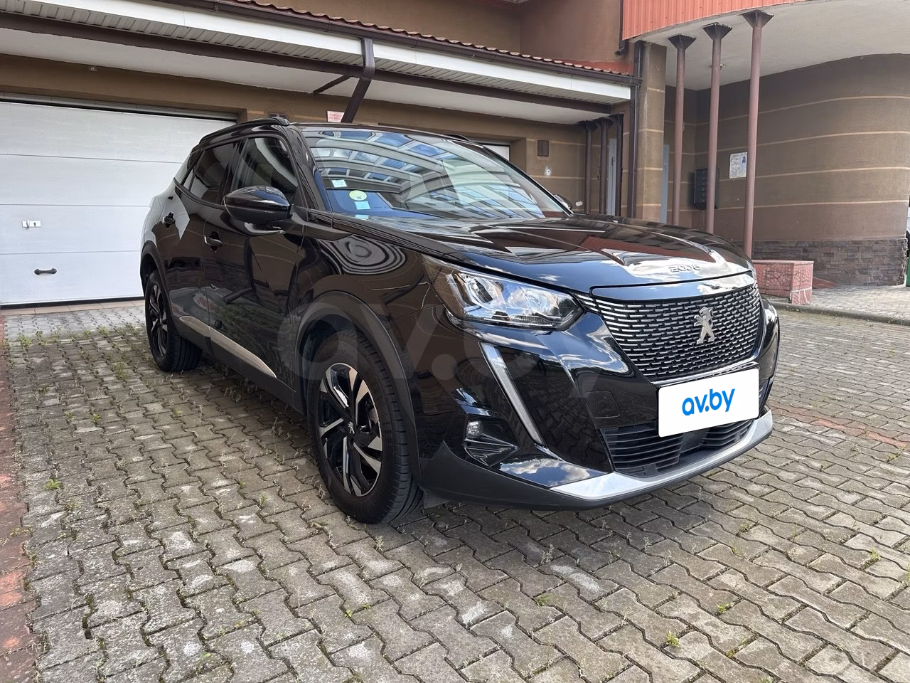 Peugeot 2008 фото 3