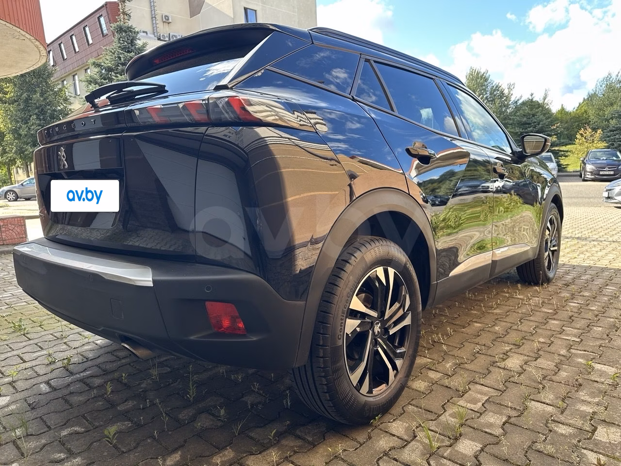 Peugeot 2008 фото 7