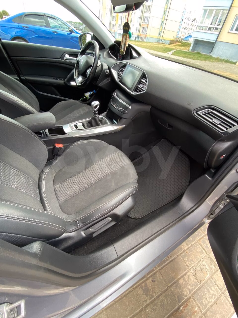 Peugeot 308 фото 9
