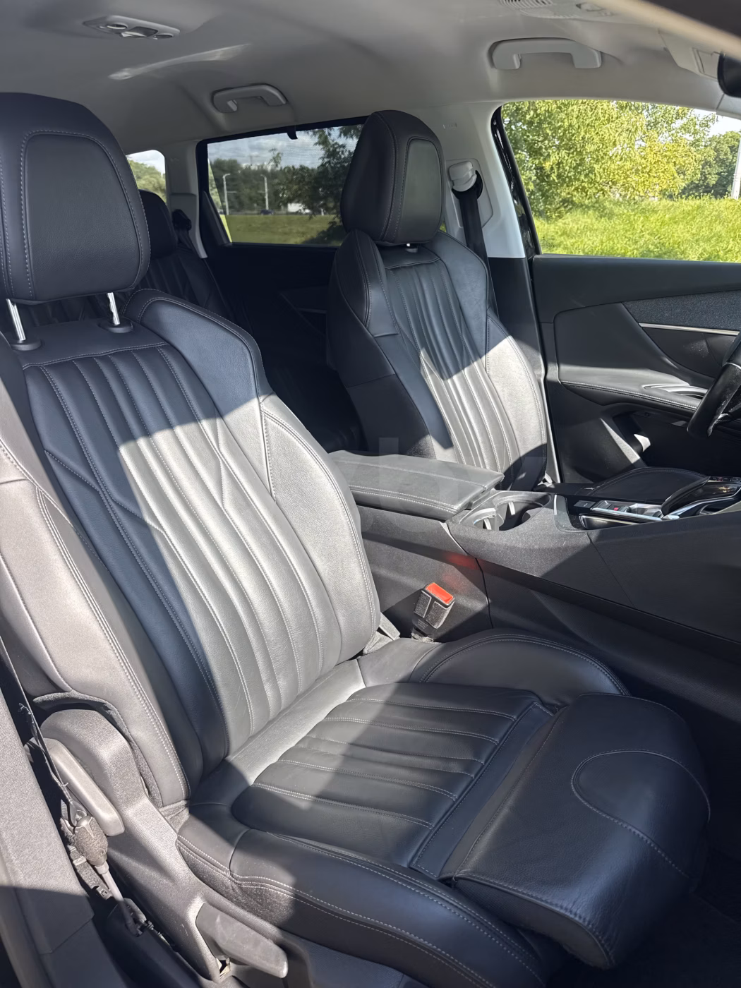 Peugeot 5008 фото 11