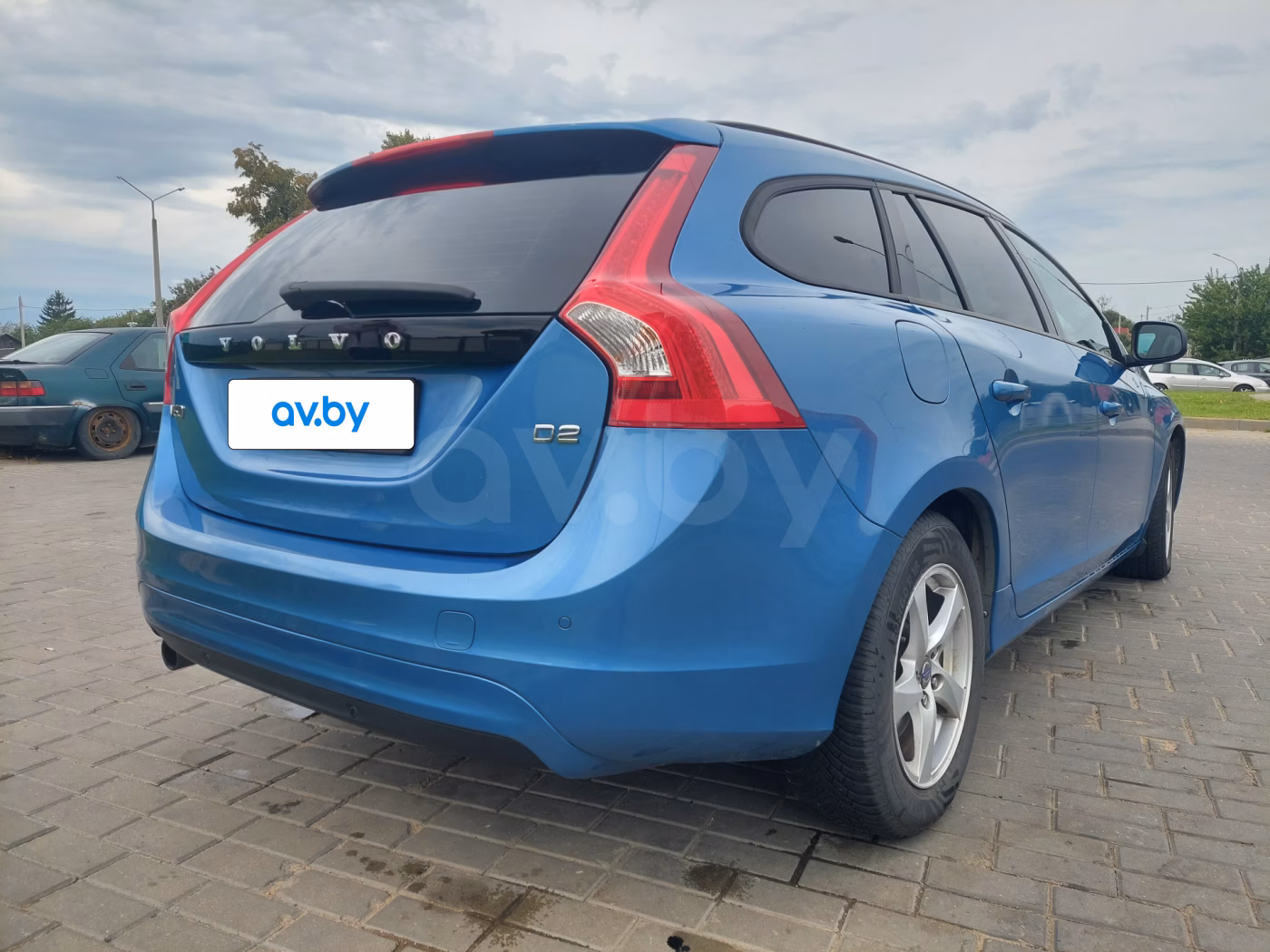 Volvo V60 фото 6