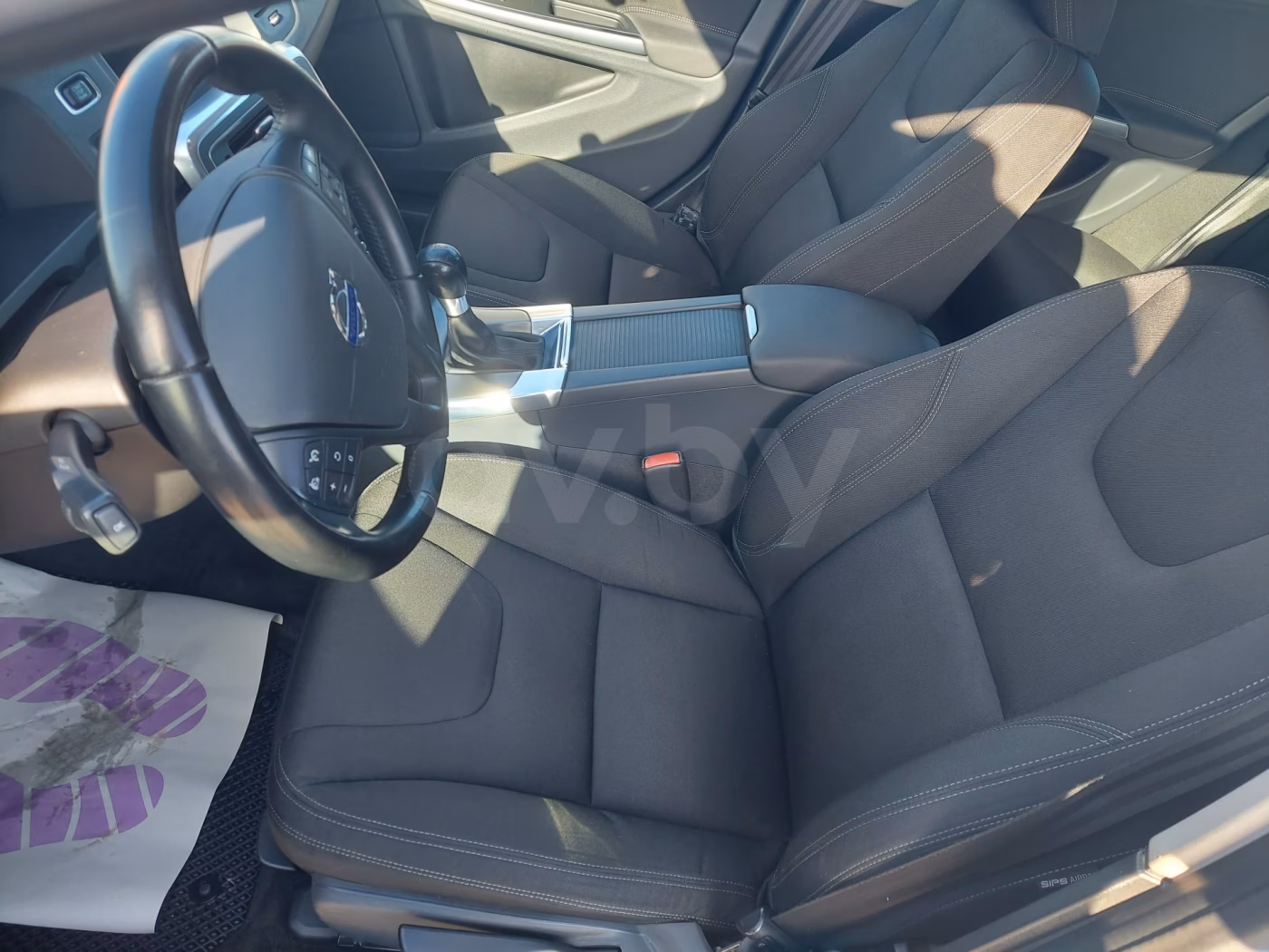 Volvo V60 фото 20
