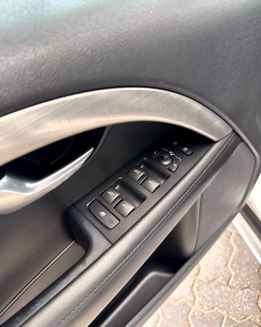 Volvo V70 фото 9