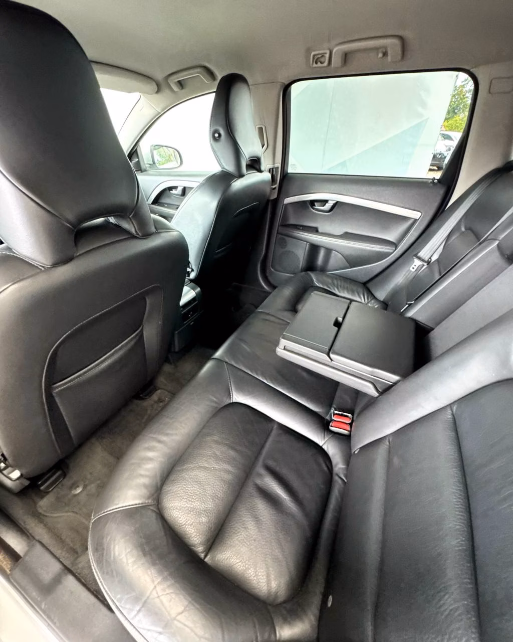 Volvo V70 фото 12