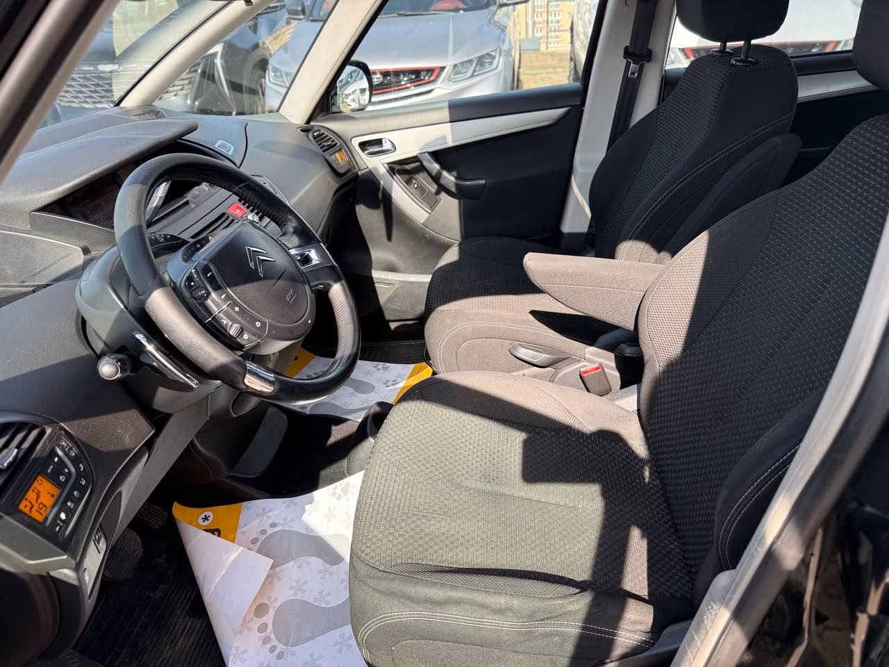 Citroen C4 Grand Picasso фото 15