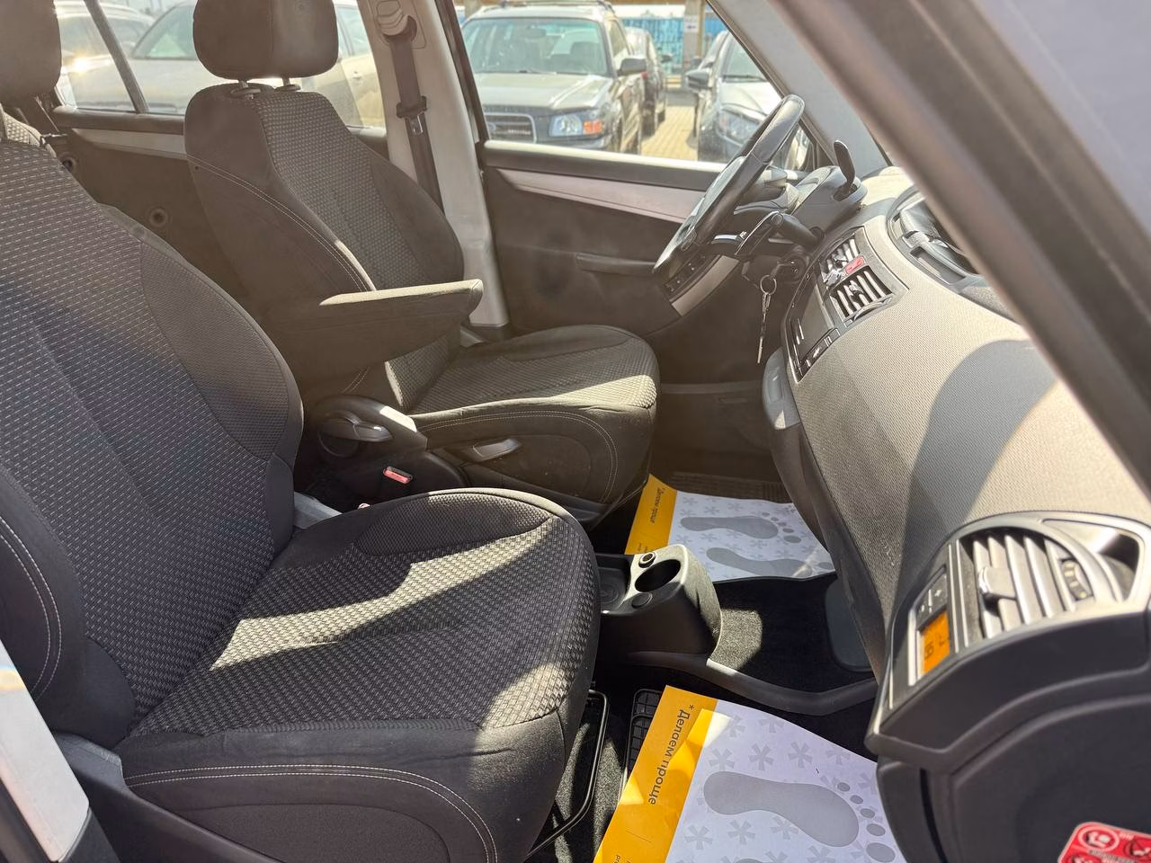 Citroen C4 Grand Picasso фото 9