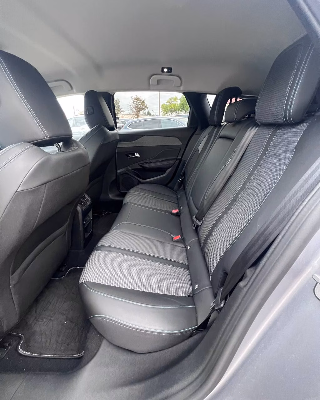Peugeot 308 фото 11