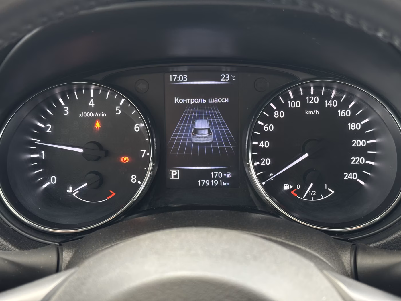 Nissan X-Trail фото 12