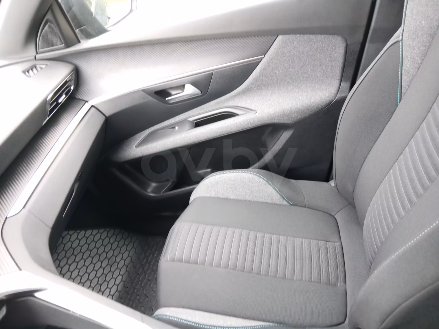 Peugeot 3008 фото 16