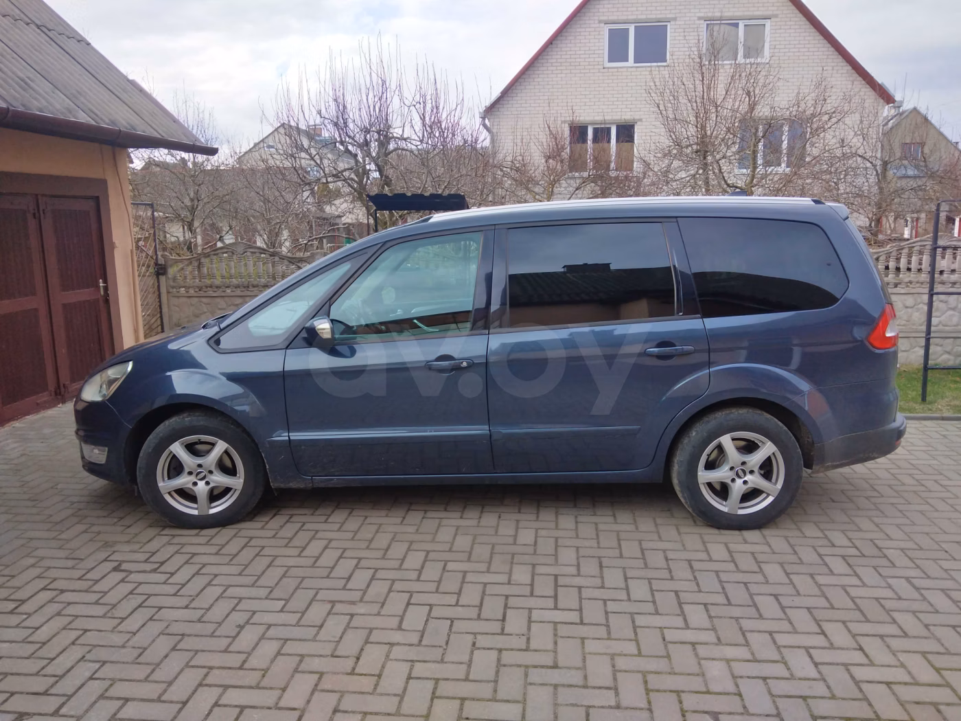 Ford Galaxy фото 5