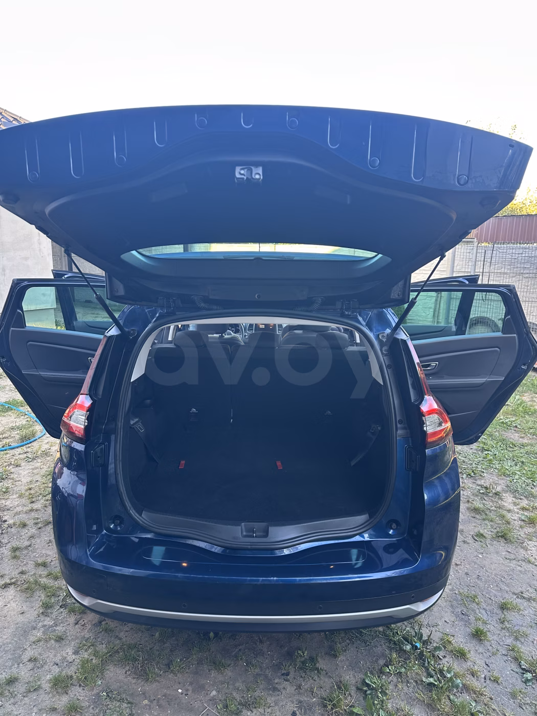 Renault Grand Scenic фото 9