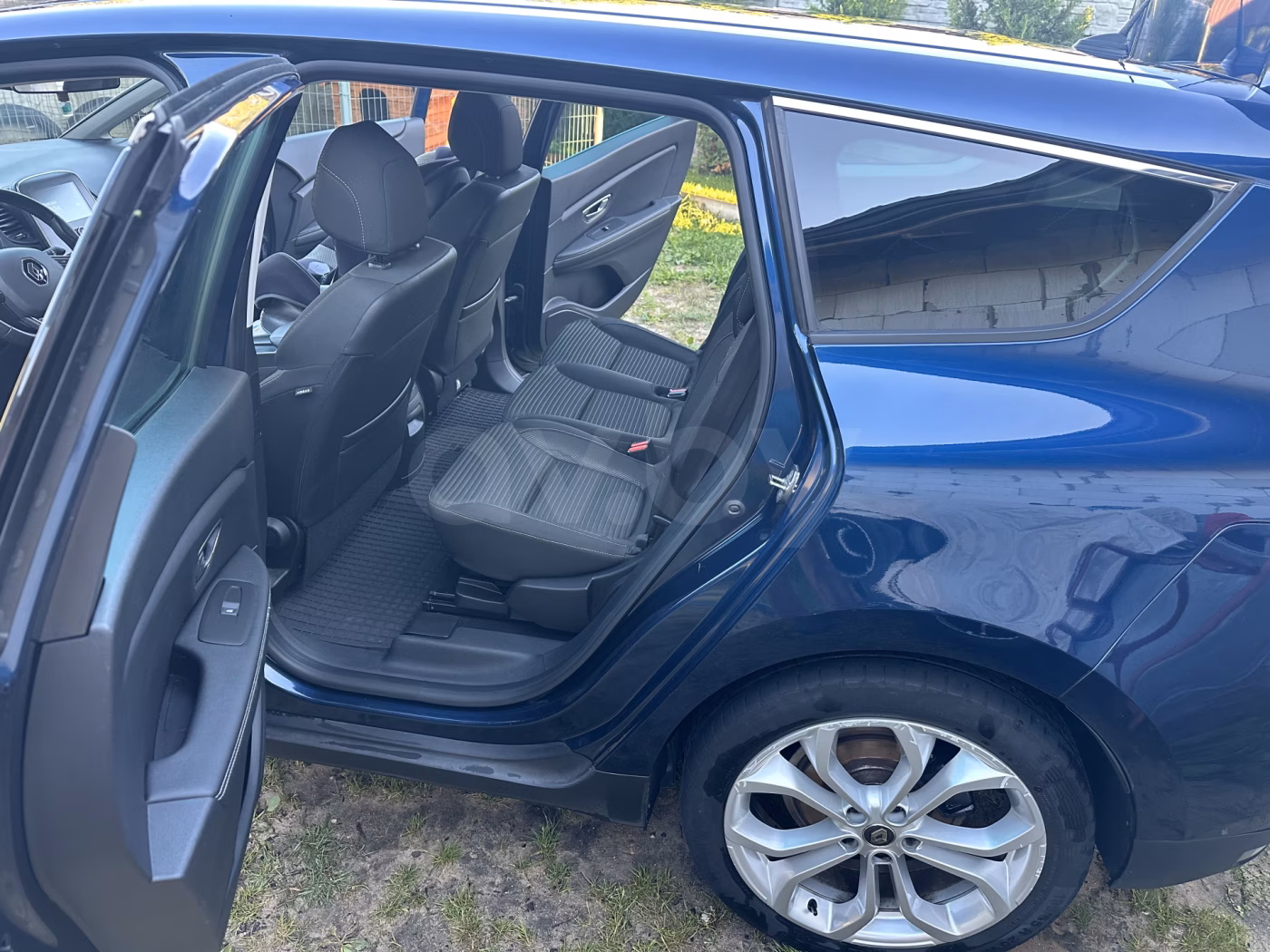 Renault Grand Scenic фото 7