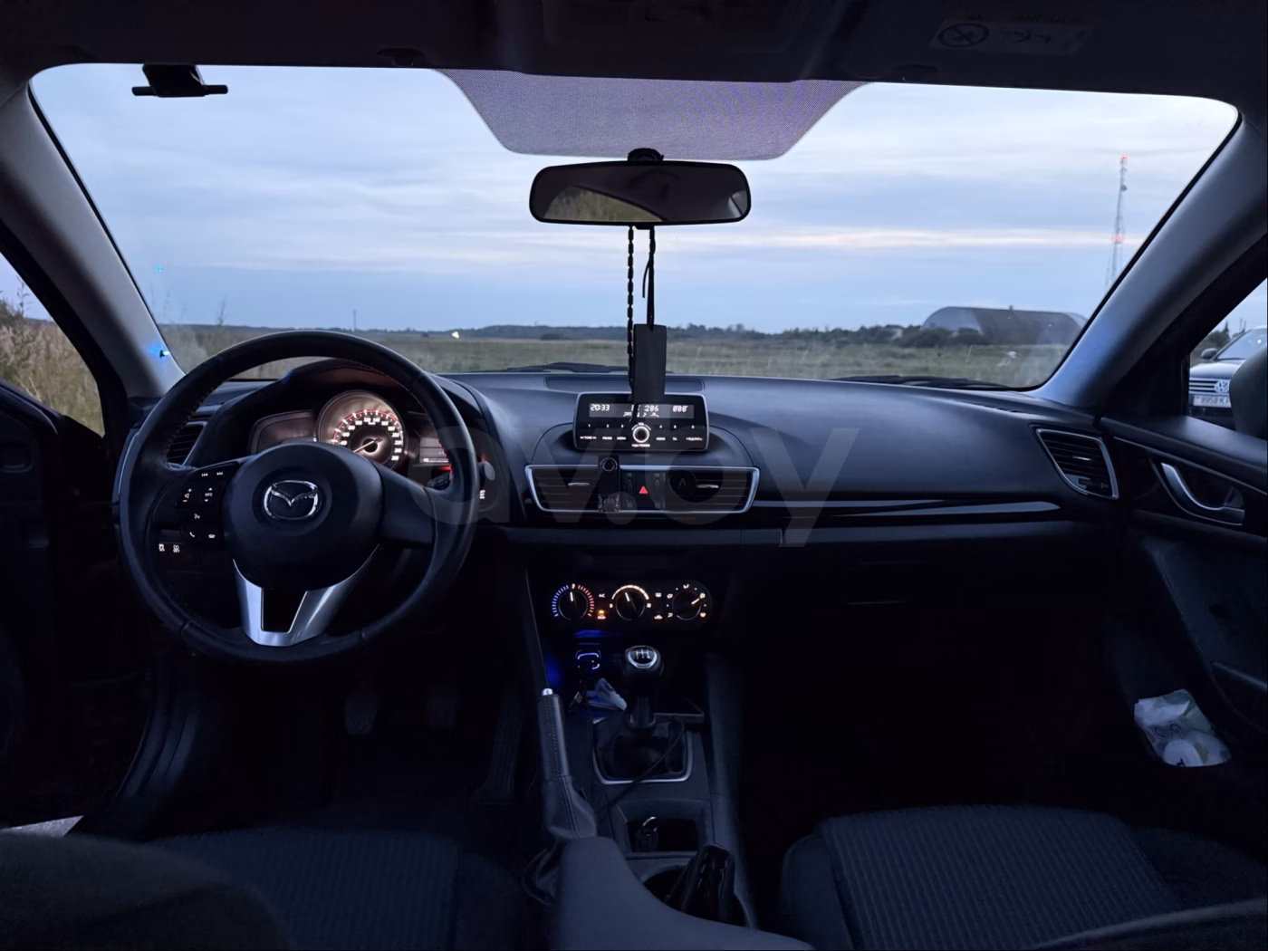 Mazda 3 фото 10