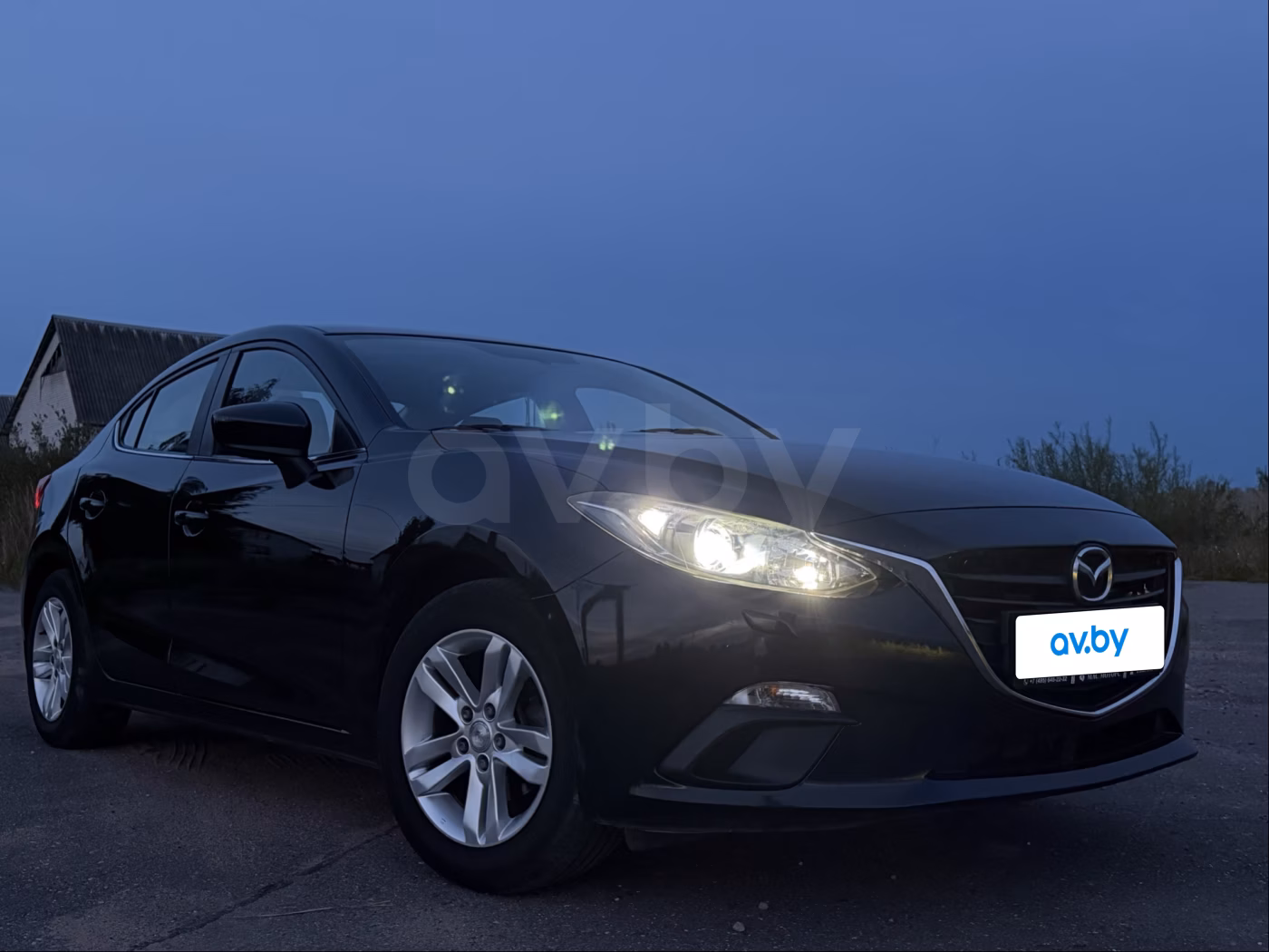 Mazda 3 фото 2