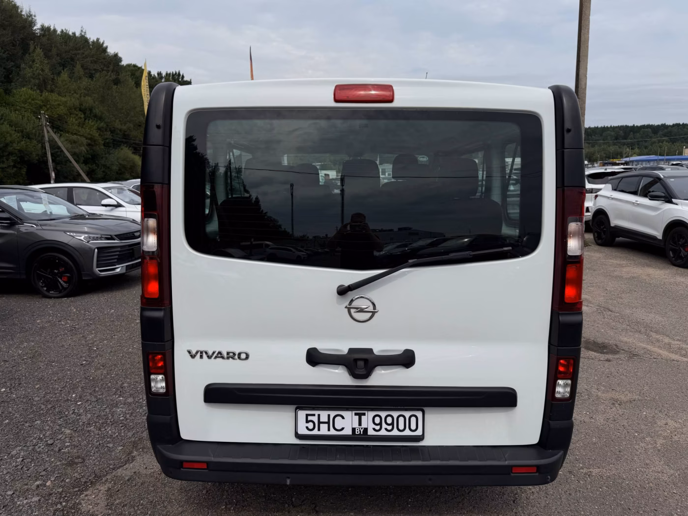 Opel Vivaro фото 11