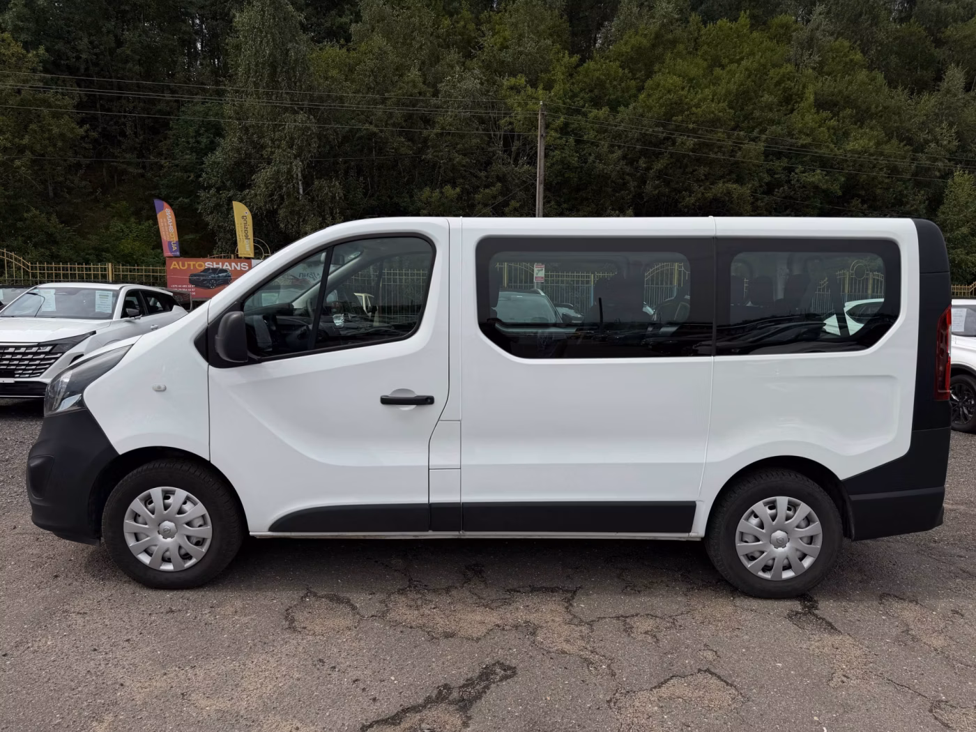 Opel Vivaro фото 6