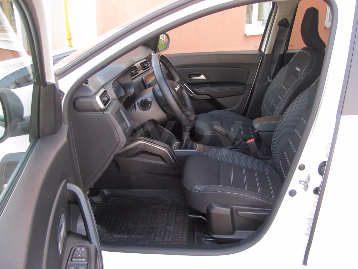 Dacia Duster фото 9