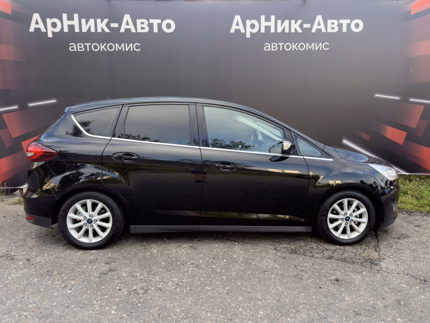 Ford C-MAX фото 8