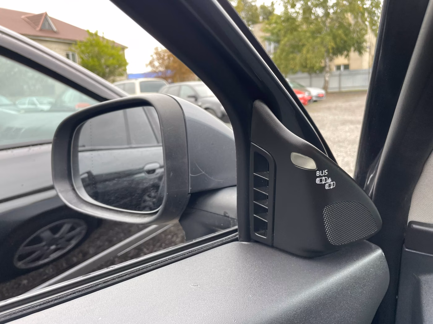 Volvo V50 фото 18