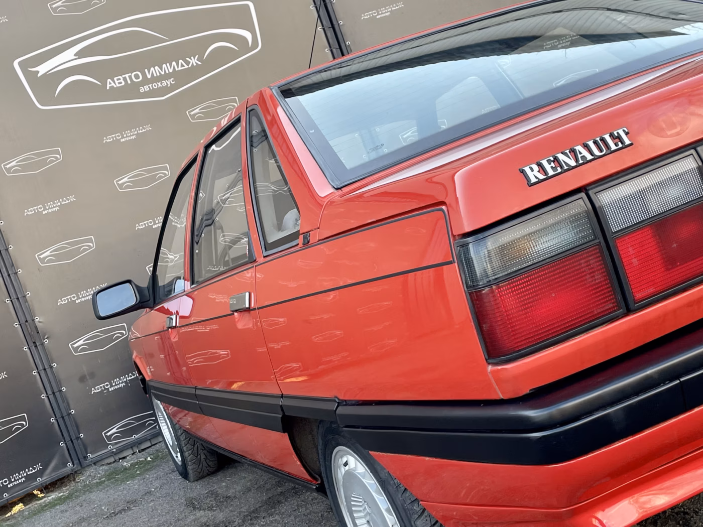 Renault 21 фото 11