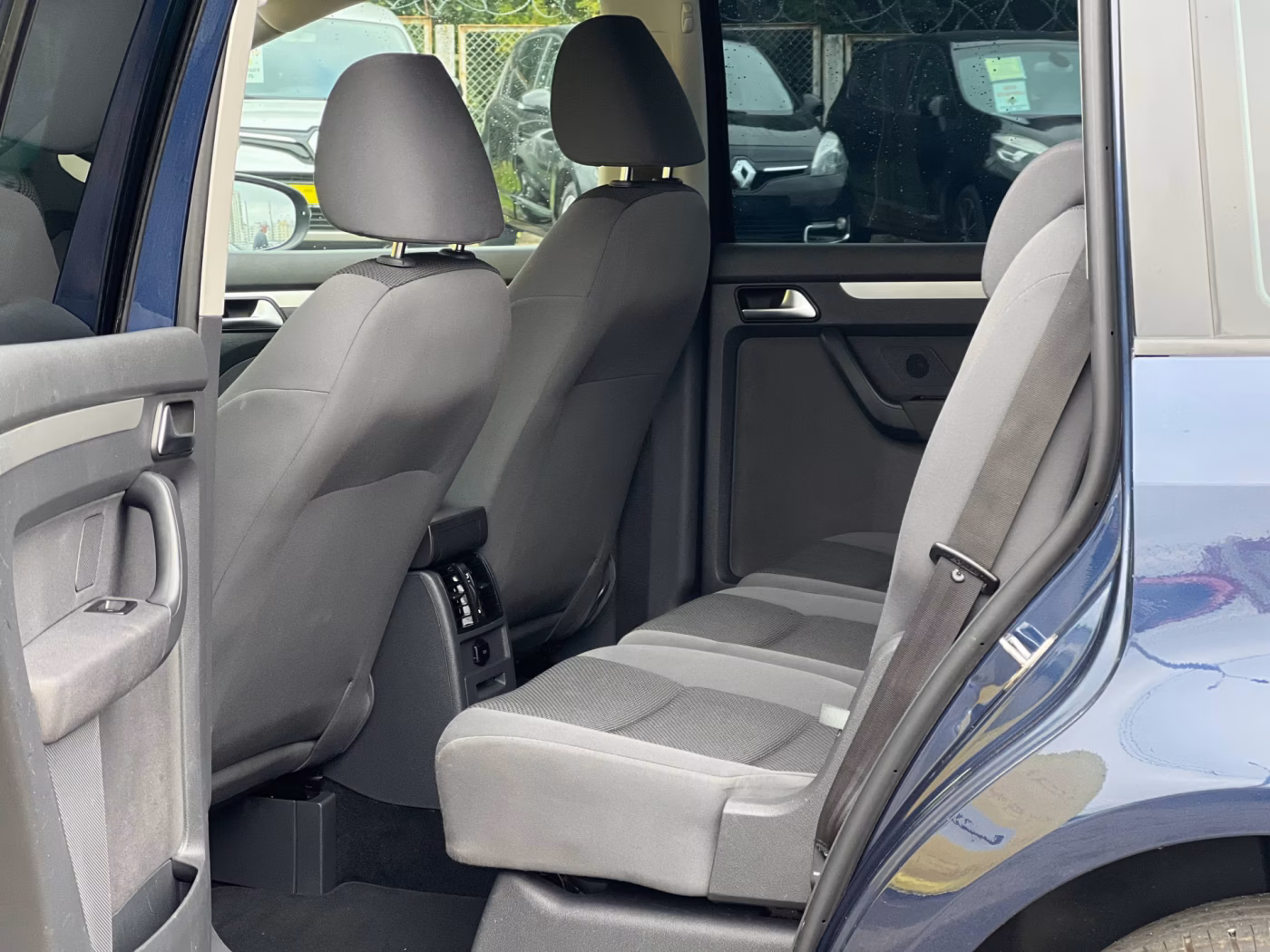 Volkswagen Touran фото 17